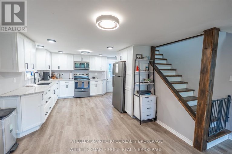 29495151/15904-manning-road/long-sault/south-stormont/ontario/K0C1M0_4