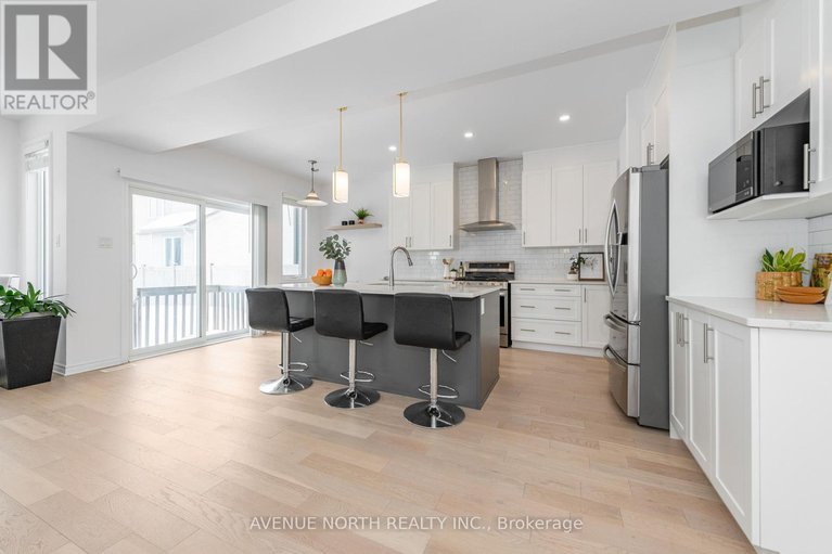 29381937/151-minikan-street/blossom-parkkemp-parkfindlay-creek/ottawa/ontario/K1X0E5_10