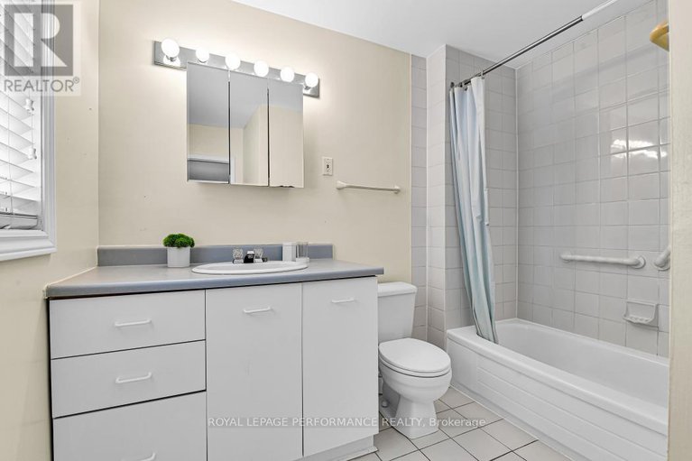 29349963/6-elmdale-avenue/lindenlea/ottawa/ontario/K1M1A4_23