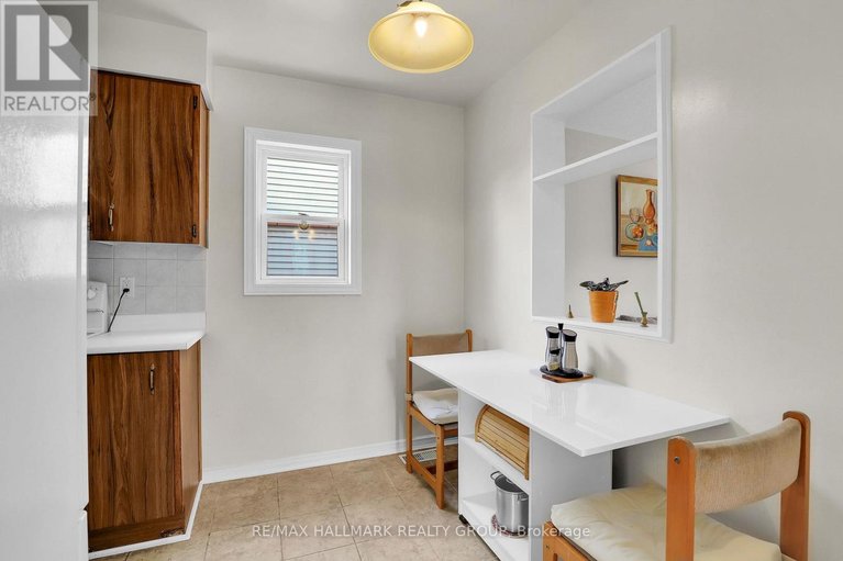 29645121/730-malibu-terrace/courtland-park/ottawa/ontario/K2C3V1_8