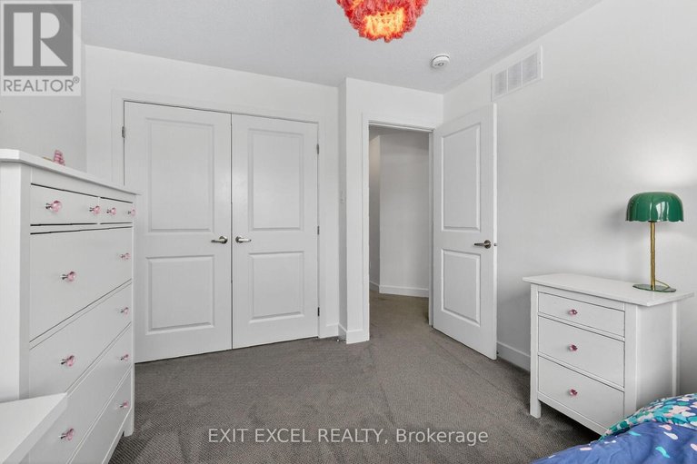 29373647/240-zinnia-way/riverside-southgloucester-glen/ottawa/ontario/K4M0K8_33