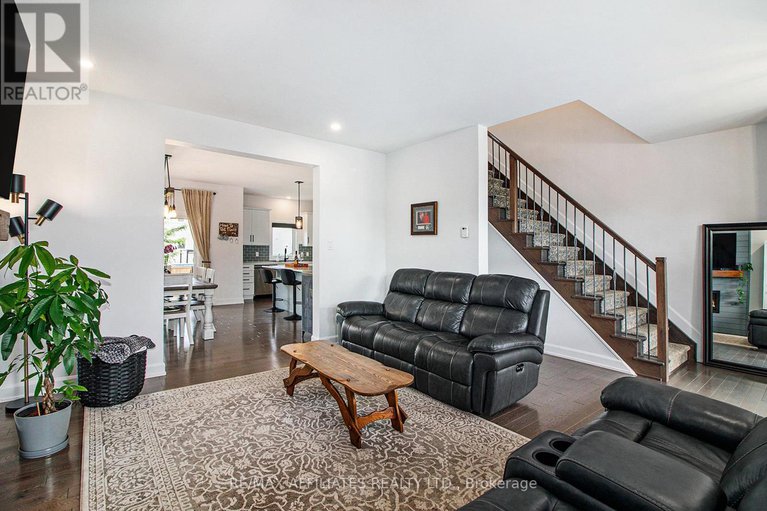 29152001/129-lyon-street/embrun/russell/ontario/K0A1W0_7