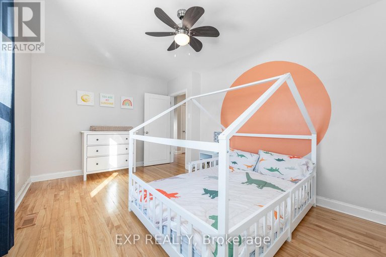 29307640/524-wolffdale-crescent/overbrookcastle-heights/ottawa/ontario/K1K1N5_22