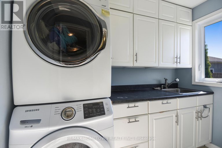 29265249/1435-county-road-2-road/augusta-twp/augusta/ontario/K0E1T0_29