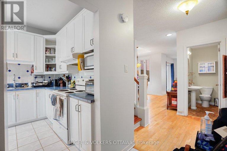 28681479/293-somerset-street-e/sandy-hill/ottawa/ontario/K1N6V9_5