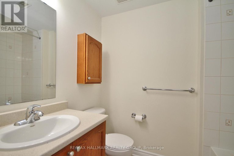 28148839/148-paseo-private/centrepointe/ottawa/ontario/K2G3J5_24