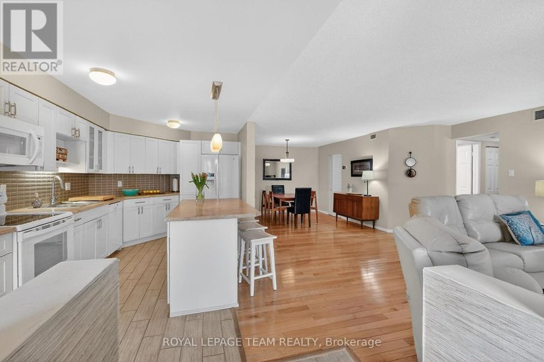 29521537/202a-62-donald-street/overbrook/ottawa/ontario/K1K1N2_7