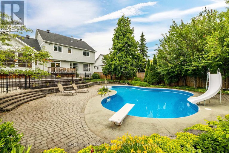 28726723/10-beechgrove-gardens/stittsville-south/ottawa/ontario/K2S1W5_46
