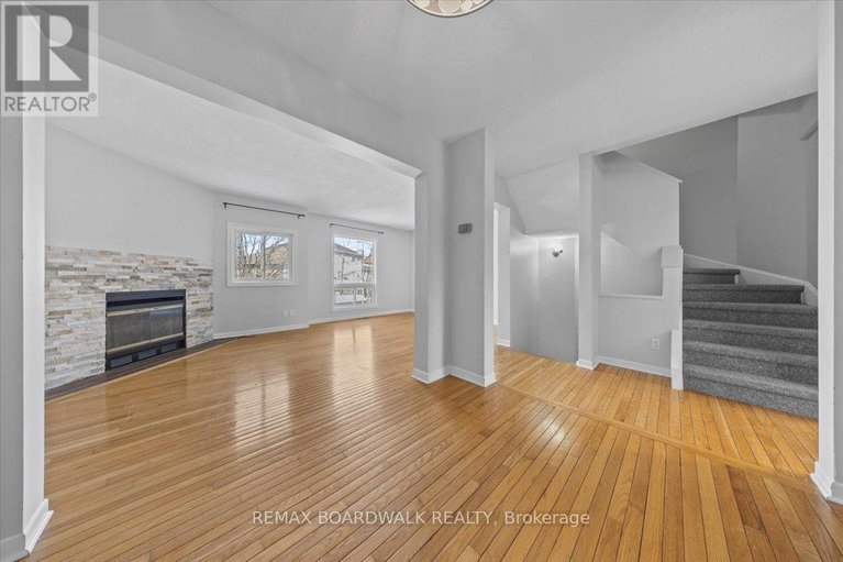 29445162/1513-thurlow-street/fallingbrookridgemount/ottawa/ontario/K4A2K9_40