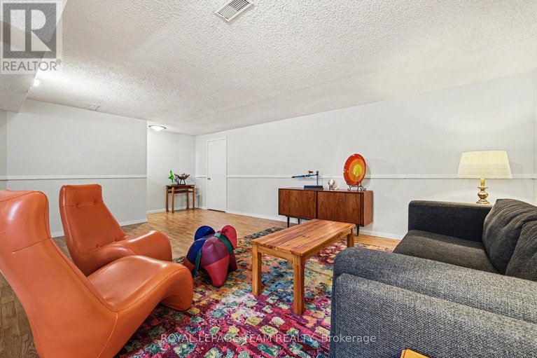 29398445/36-butterfield-road/munster/ottawa/ontario/K0A3P0_35