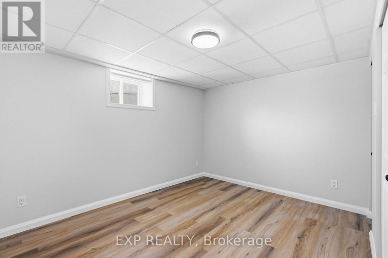 29381359/850-chapman-street/town-of-rockland/clarence-rockland/ontario/K4K1E6_25