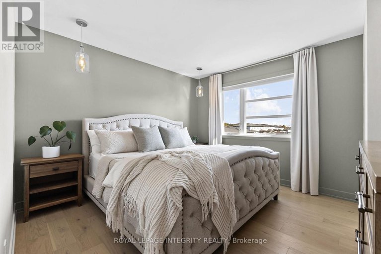 29001151/204-hybrid-street/embrun/russell/ontario/K0A1W0_11