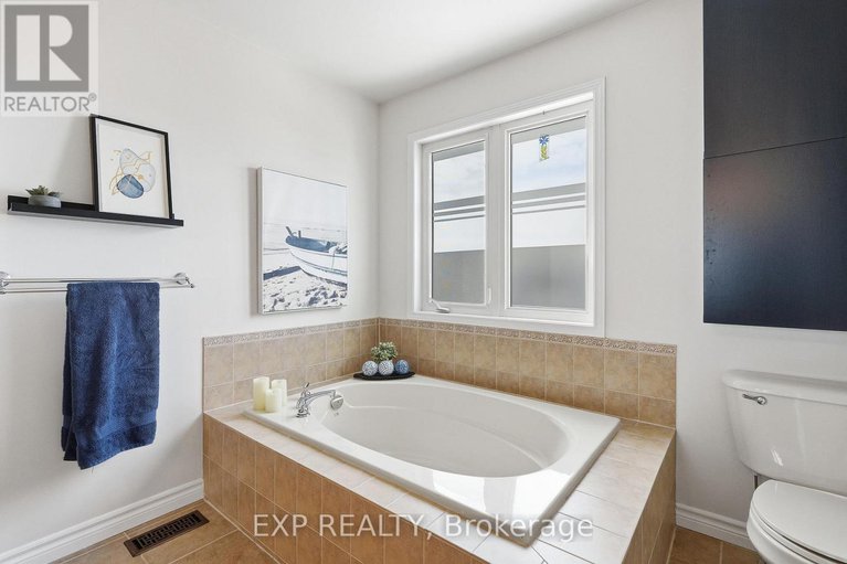 29348527/143-copperwood-street/convent-glen-north/ottawa/ontario/K1C7S1_20