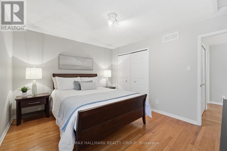 29593387/1144-ambercrest-street/carson-grove/ottawa/ontario/K1J1A9_29