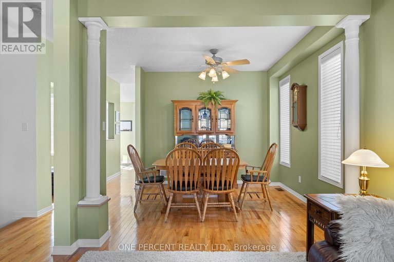 29586149/2113-hallendale-street/springridgeeast-village/ottawa/ontario/K4A4S1_8