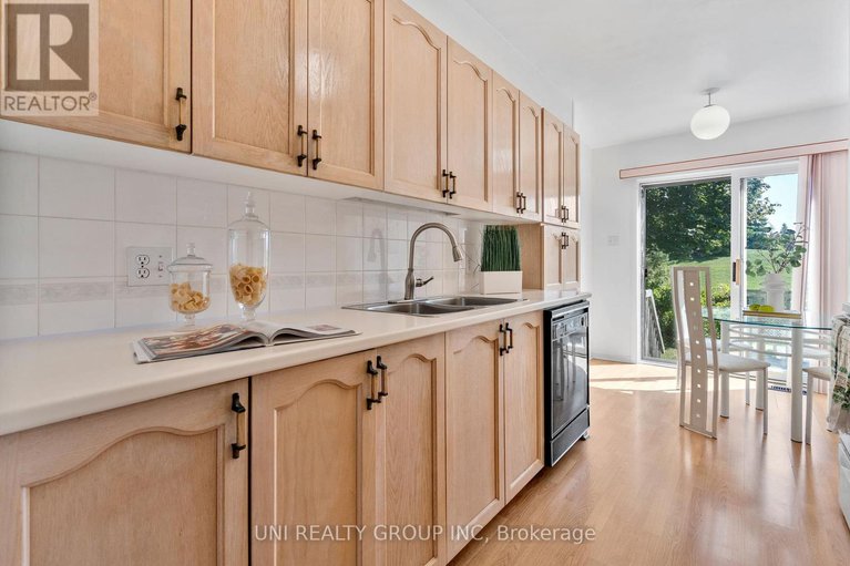 28876719/6134-red-willow-drive/chapel-hill/ottawa/ontario/K1C7J8_15