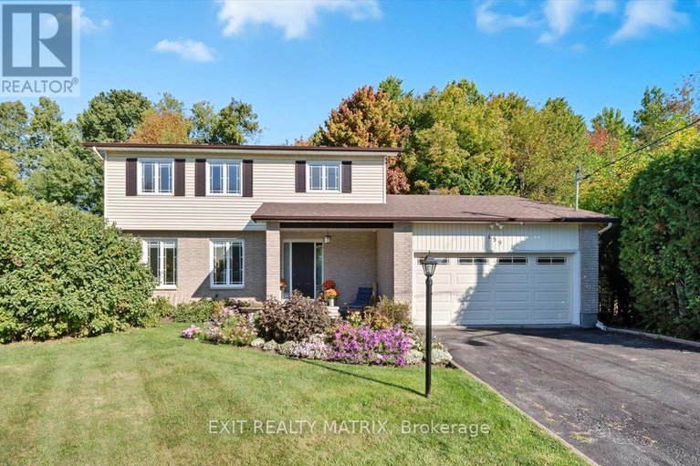 28933679/159-dunlop-crescent/village-of-russell/russell/ontario/K4R1B3_1