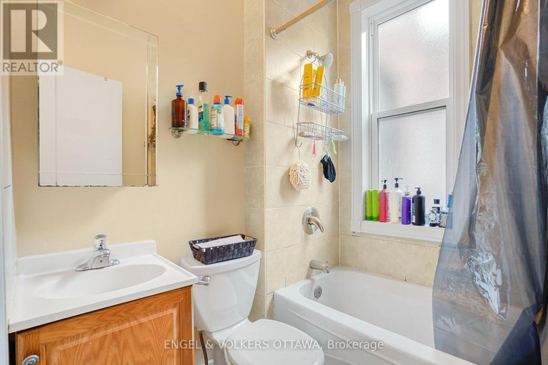 28681479/293-somerset-street-e/sandy-hill/ottawa/ontario/K1N6V9_24