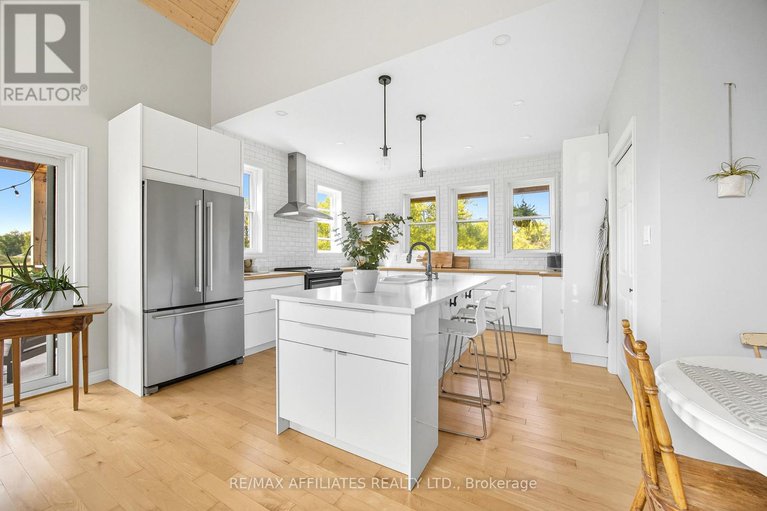 28901435/267-roberts-road/lanark-highlands-lanark-village/lanark-highlands/ontario/K0G1K0_9