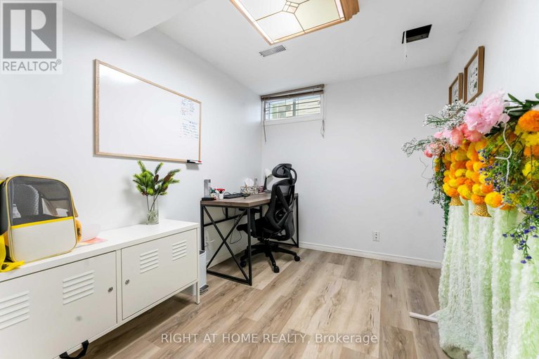 28765725/18-shetland-way/bridlewood/ottawa/ontario/K2M1R9_36