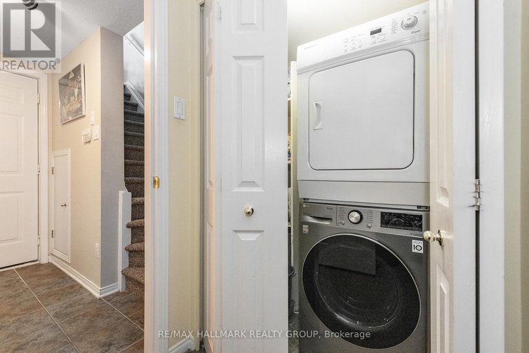 29665273/5-395-bell-street-s/west-centre-town/ottawa/ontario/K1S4K5_23