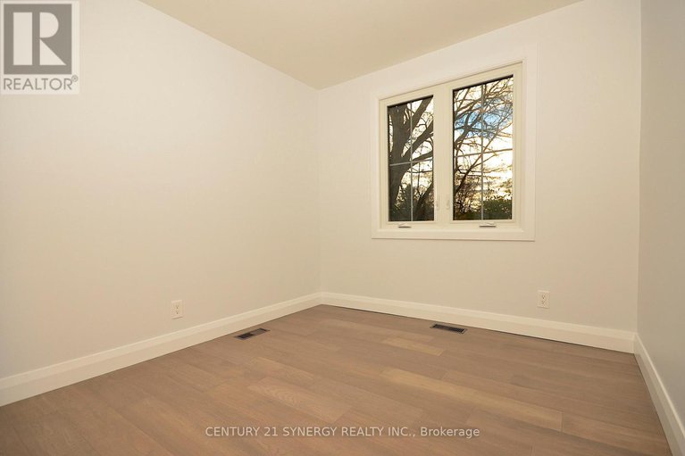 29094498/26-660-hochelaga-street/carson-meadows/ottawa/ontario/K1K2E9_34