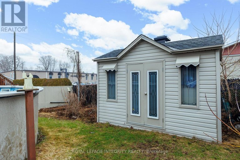 29623866/2195-patricia-street/town-of-rockland/clarence-rockland/ontario/K4K1V8_39