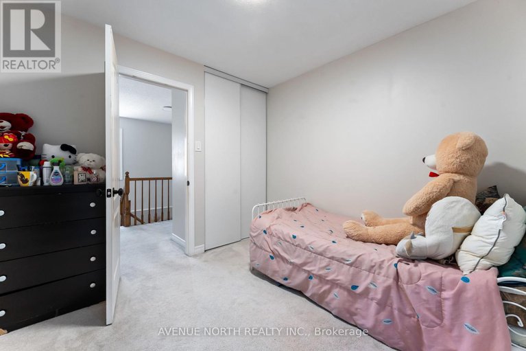 28875469/33-sarrazin-way/cedargrovefraserdale/ottawa/ontario/K2J4A5_17