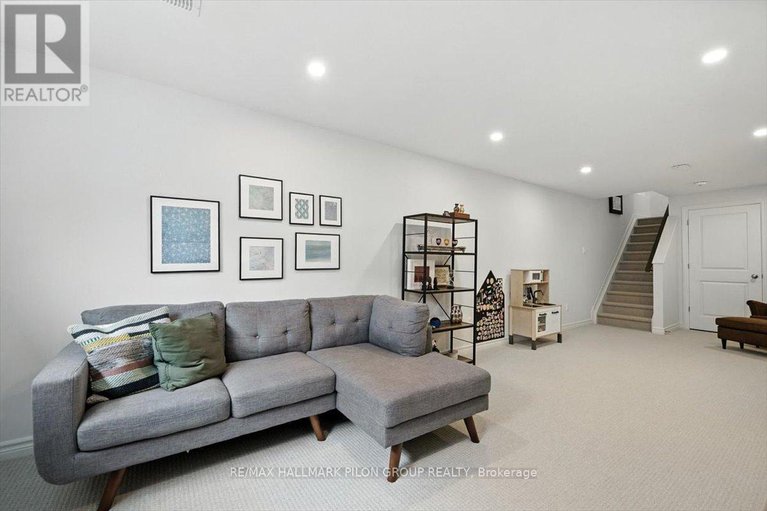 28722166/391-cornice-street/mer-bleuebradley-estatesanderson-park/ottawa/ontario/K1W0P7_22