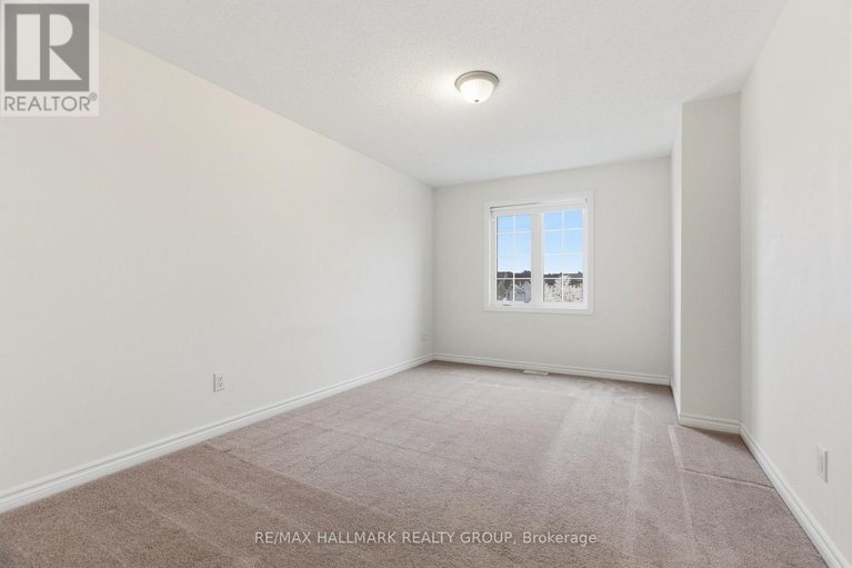 29128425/1875-maple-grove-road/stittsville-north/ottawa/ontario/K2S0P1_16