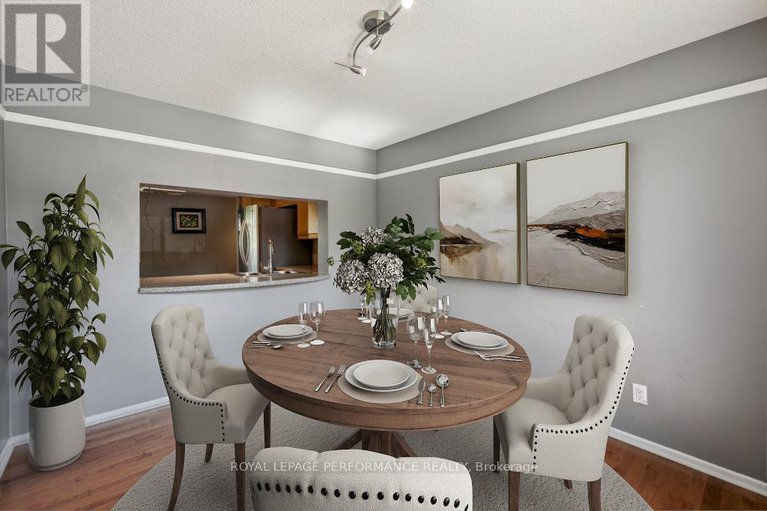 28684001/2045-deerhurst-court/beacon-hill-north/ottawa/ontario/K1J8H2_19