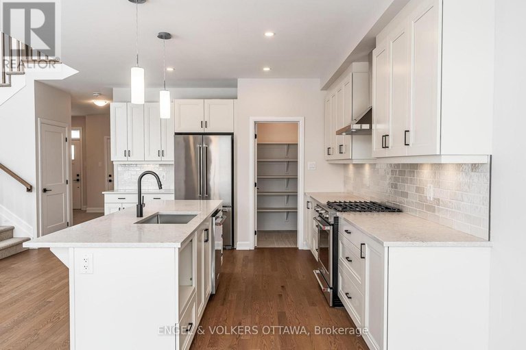 29150331/683-fisher-street/north-grenville-twp-kemptville-south/north-grenville/ontario/K0G1J0_10