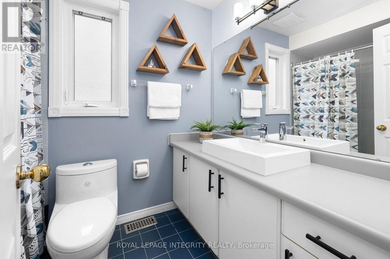 29474748/4-hackett-street/hunt-club-woods/ottawa/ontario/K1V0P8_25