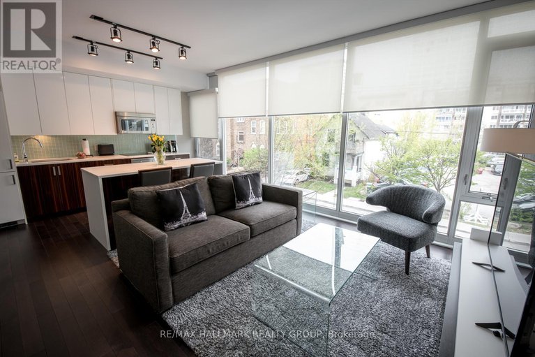 28810610/213-300-lisgar-street/ottawa-centre/ottawa/ontario/K2P0E2_11