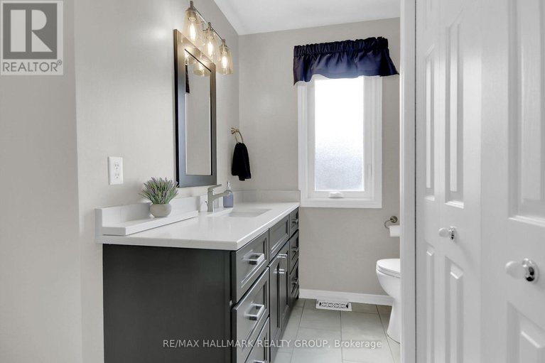 28746797/11-lamadeleine-boulevard/embrun/russell/ontario/K0A1W0_26