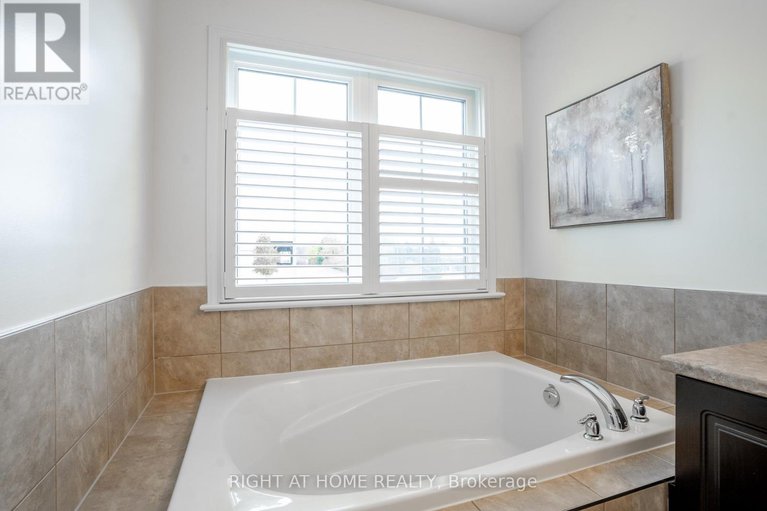 29234622/540-barrick-hill-road/emerald-meadowstrailwest/ottawa/ontario/K2M0B4_20