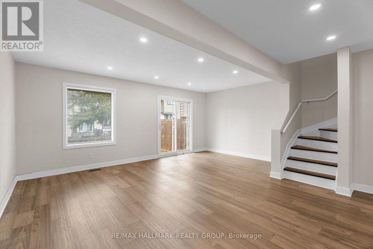 28325913/2788-pimlico-crescent/emerald-woodssawmill-creek/ottawa/ontario/K1T2A8_9