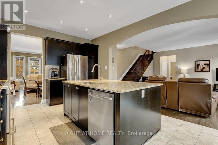 29641405/701-everlasting-crescent/springridgeeast-village/ottawa/ontario/K4A0K2_19