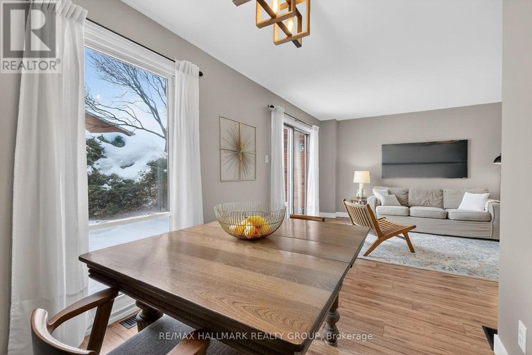 29379154/12-black-forest-lane/arbeatha-park/ottawa/ontario/K2H5C8_19