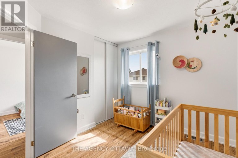 29677270/1625-bottriell-way/fallingbrookpineridge/ottawa/ontario/K4A1W5_31