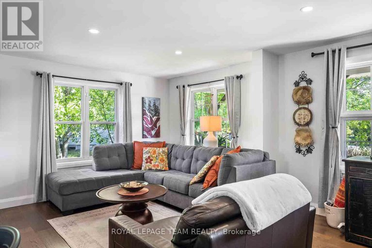 28853466/1271-collier-crescent/greely/ottawa/ontario/K4P1C1_8