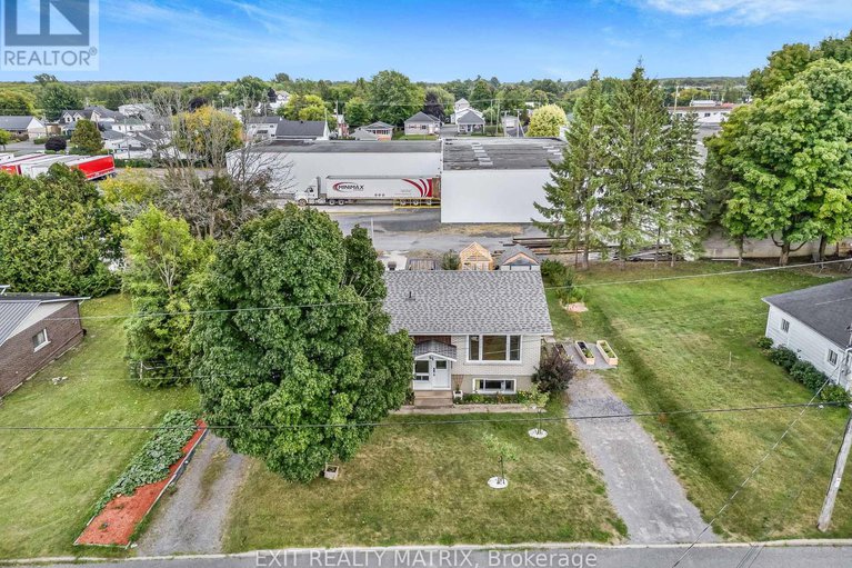 28829153/94-peel-street-e/alexandria/north-glengarry/ontario/K0C1A0_31