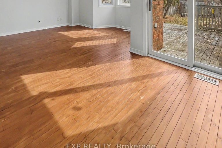 29563747/4218-owl-valley-drive-w/riverside-southgloucester-glen/ottawa/ontario/K1V1N7_8