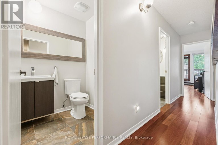 28588727/4-71-sweetland-avenue/sandy-hill/ottawa/ontario/K1N7T9_14