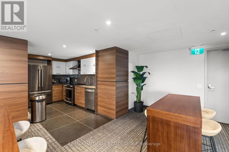 29455238/3703-805-carling-avenue/west-centre-town/ottawa/ontario/K1S5W9_32