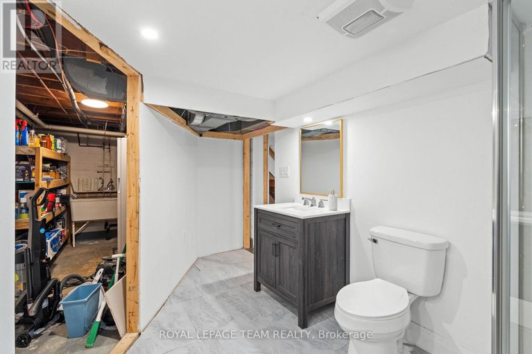 28651441/334-queen-mary-street/overbrookcastle-heights/ottawa/ontario/K1K1W9_31