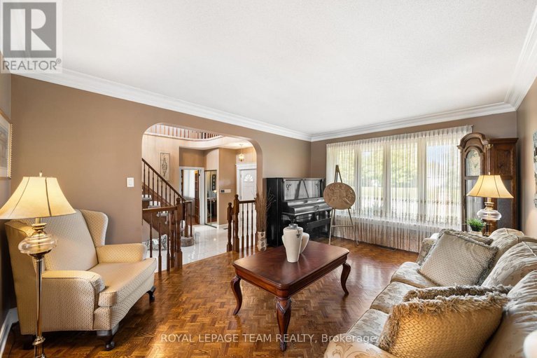 28881077/6501-wellwood-street/greely/ottawa/ontario/K4P1G2_9