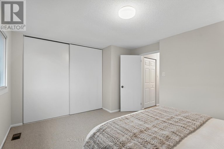 28986881/118-176-woodfield-drive/tanglewood/ottawa/ontario/K2G3W8_23