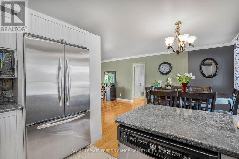 28877582/40-faucher-boulevard/casselman/casselman/ontario/K0A1M0_5