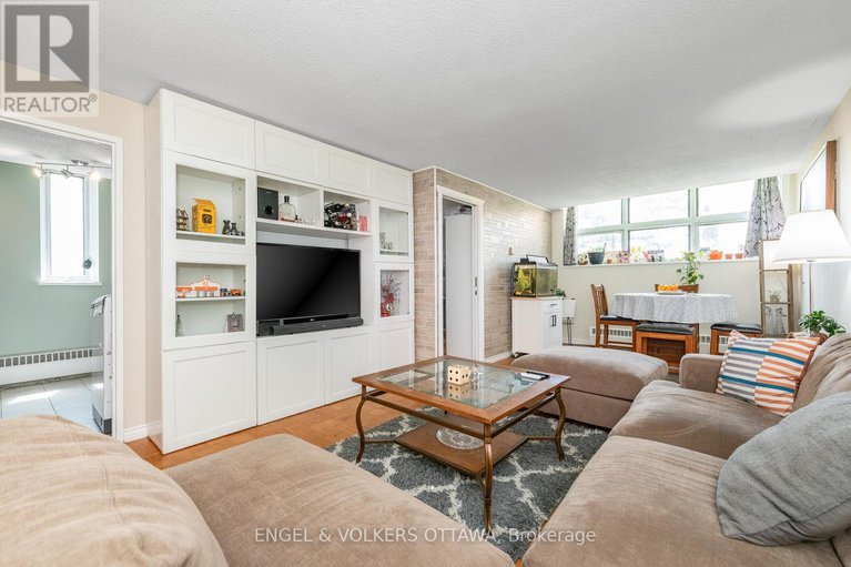 28339267/8-1356-meadowlands-drive-e/borden-farmstewart-farmcarleton-heightsparkwood-hills/ottawa/ontario/K2E6K6_8